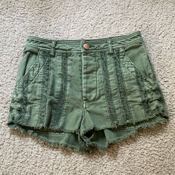 FINAL $ WAS $32 Free People shorts - Picture 1 of 9